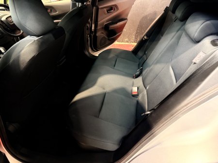 2023 Toyota Prius - photo 13