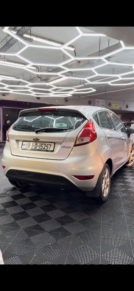 2015 Ford Fiesta - photo 3