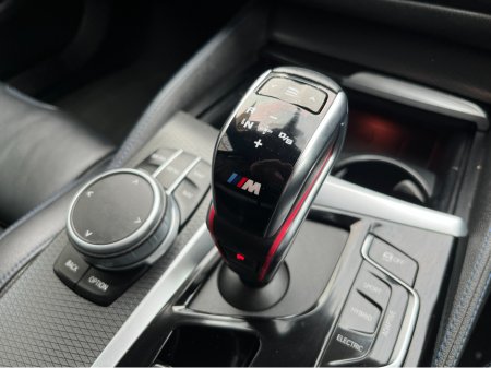 2021 BMW 5-Series - photo 19