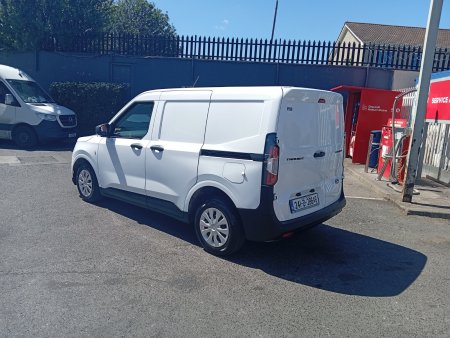 2024 Ford Transit Courier - photo 4