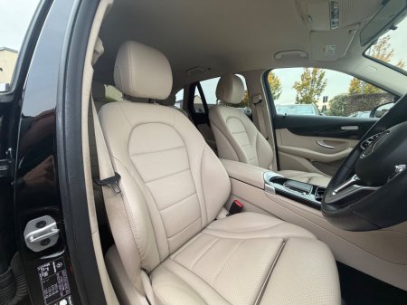 2021 Mercedes-Benz GLC - photo 12