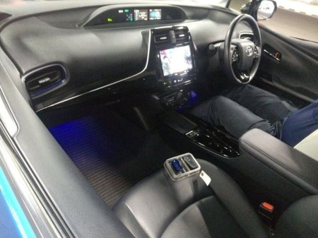 2019 Toyota Prius - photo 3
