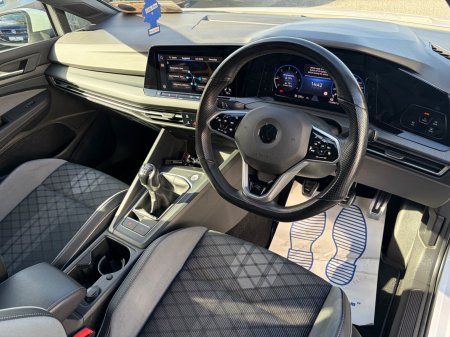2021 Volkswagen Golf - photo 8