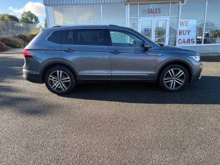 2022 Volkswagen Tiguan Allspace - photo 2