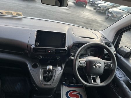 2023 Toyota Proace City - photo 8