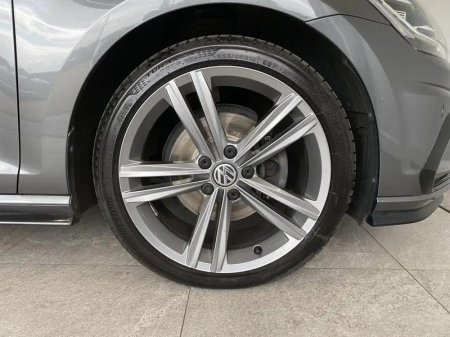 2020 Volkswagen Golf - photo 16