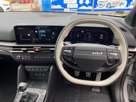 2025 Kia Sportage - photo 13