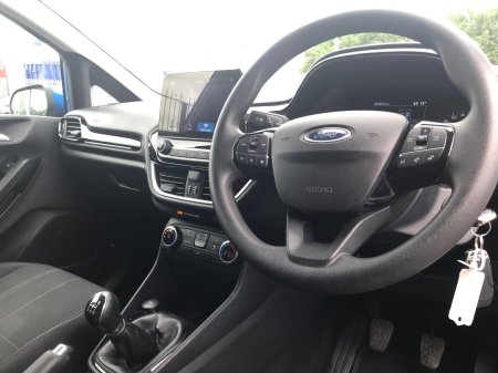 2020 Ford Fiesta - photo 6