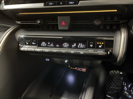 2025 Toyota C-HR - photo 7