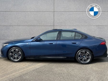 2024 BMW 5-Series - photo 3
