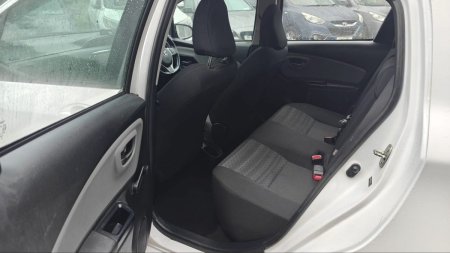 2016 Toyota Yaris - photo 11