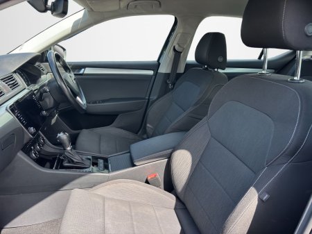 2018 Skoda Superb - photo 12
