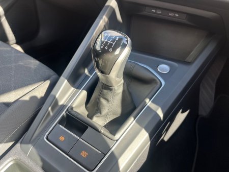 2024 Volkswagen Golf - photo 10