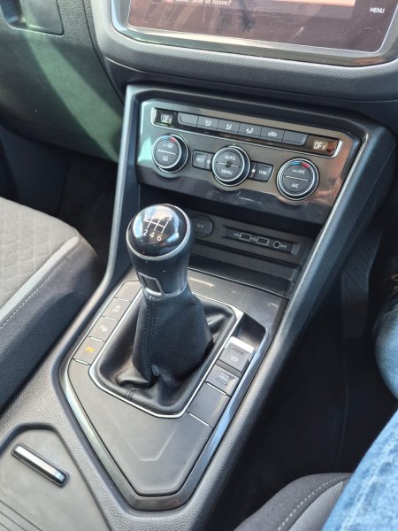 2018 Volkswagen Tiguan - photo 28
