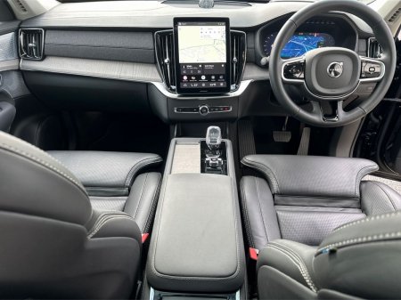 2025 Volvo XC90 - photo 16