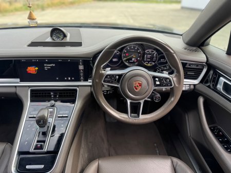 2018 Porsche Panamera - photo 7