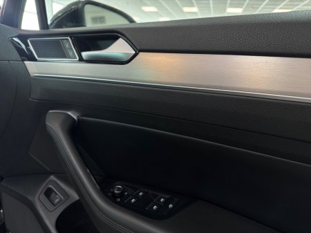 2018 Volkswagen Passat - photo 12