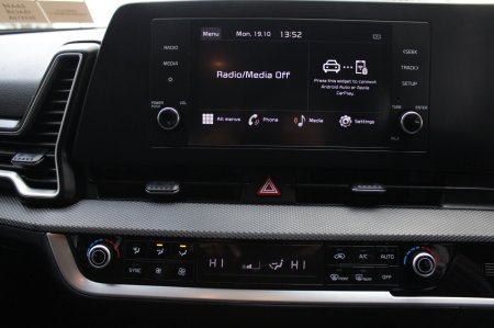 2022 Kia Sportage - photo 13