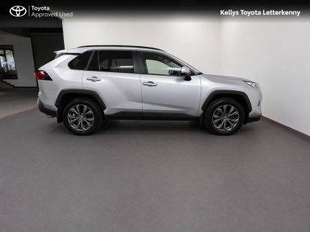 2022 Toyota RAV4 - photo 3