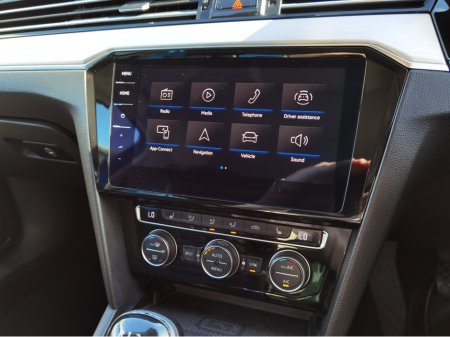 2020 Volkswagen Passat - photo 15