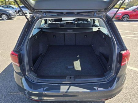 2020 Volkswagen Passat - photo 9