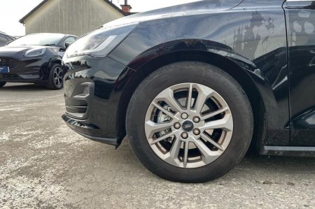 2025 Ford Focus - photo 8