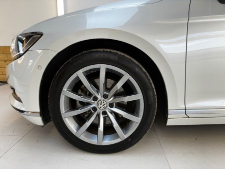 2020 Volkswagen Passat - photo 6