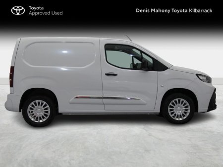 2026 Toyota Proace City - photo 3
