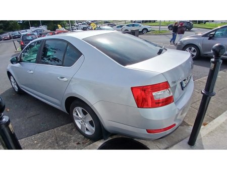 2015 Skoda Octavia - photo 3