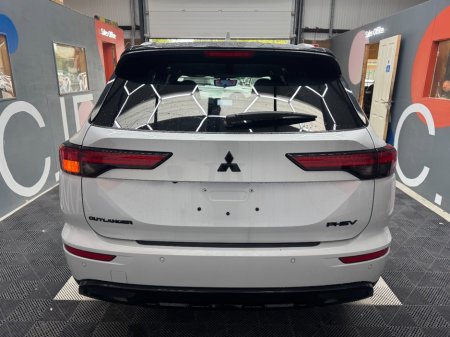 2023 Mitsubishi Outlander - photo 4