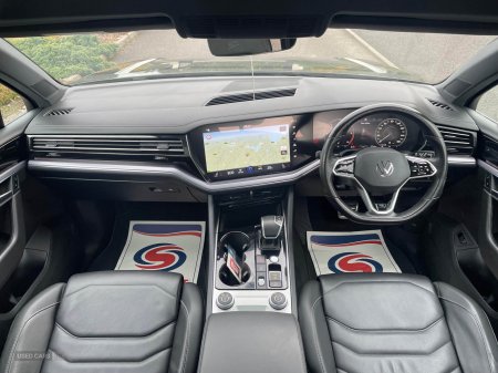 2023 Volkswagen Touareg - photo 16