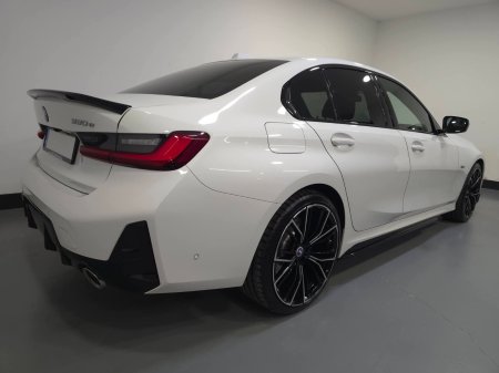 2023 BMW 3-Series - photo 8