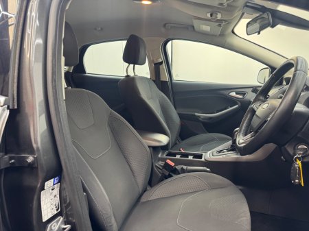 2015 Ford Focus - photo 8