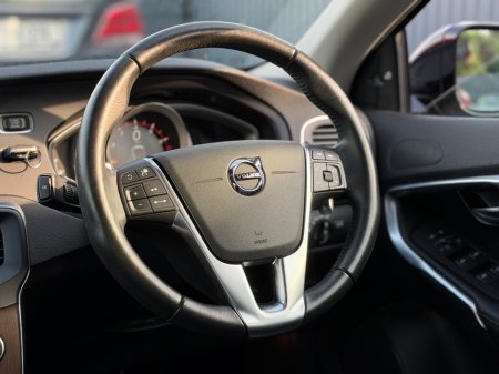2017 Volvo V40 - photo 12