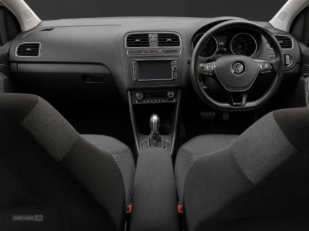 2015 Volkswagen Polo - photo 11