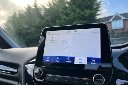 2022 Ford Fiesta - photo 32
