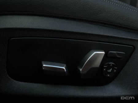2020 BMW 5-Series - photo 16