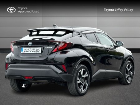 2023 Toyota C-HR - photo 2