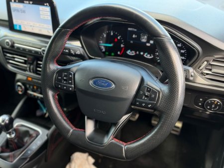 2019 Ford Focus - photo 7