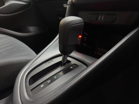 2022 Toyota Yaris - photo 9