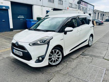2016 Toyota Sienta - photo 13