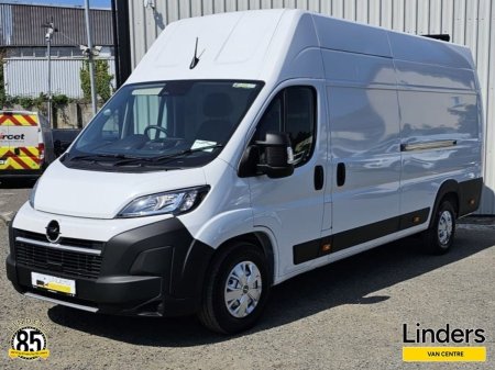 2027 Opel Movano - photo 2