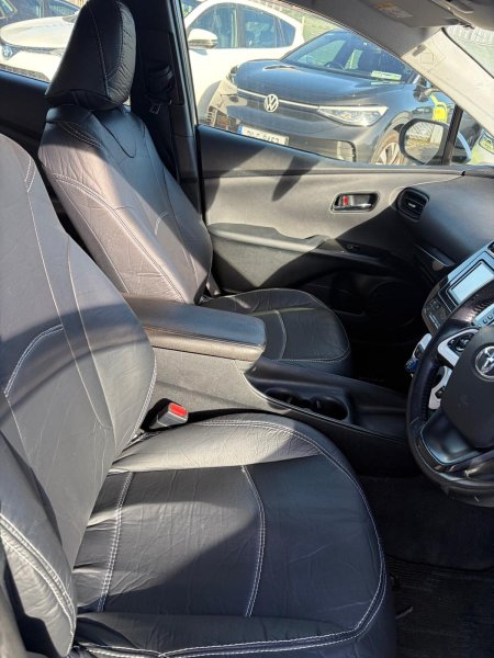 2016 Toyota Prius - photo 10