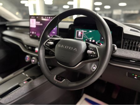 2025 Skoda Superb - photo 8