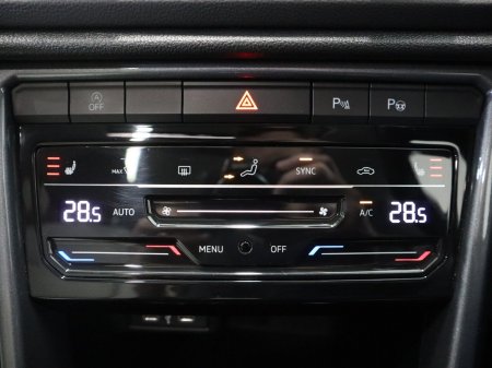 2023 Volkswagen T-Roc - photo 23