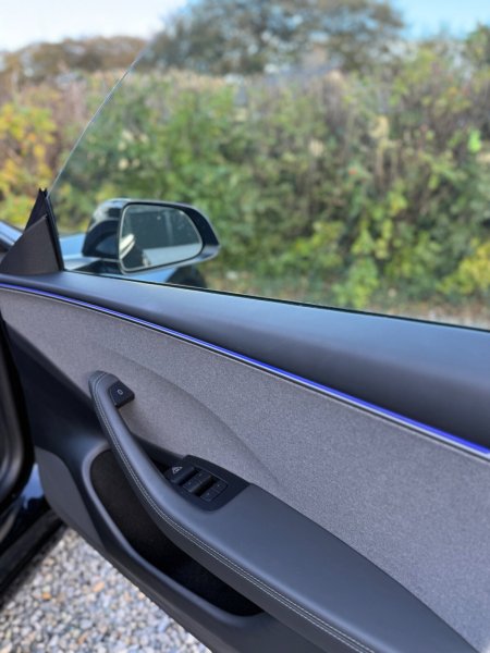 2025 Tesla Model 3 - photo 22