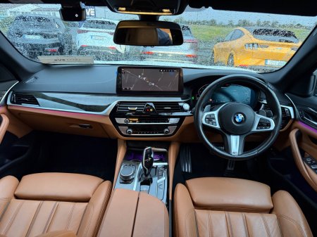 2021 BMW 5-Series - photo 15