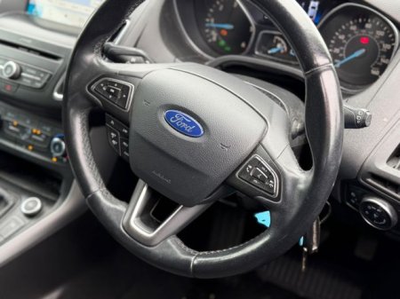 2017 Ford Focus - photo 8