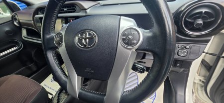 2015 Toyota Aqua - photo 11