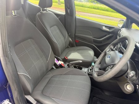 2018 Ford Fiesta - photo 13